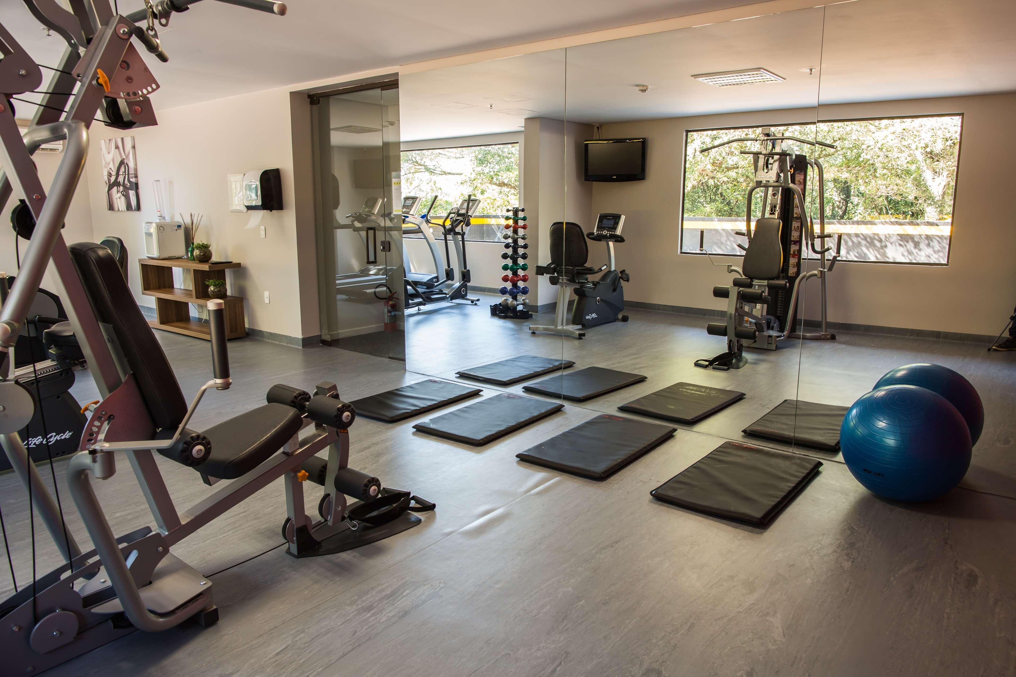 Art Hotel Transamerica Collection Porto Alegre Luaran gambar The gym at the hotel