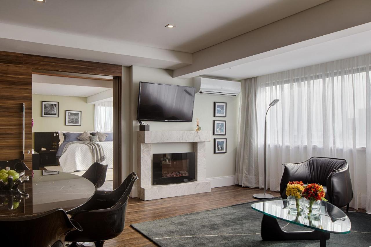 Art Hotel Transamerica Collection Porto Alegre Luaran gambar A suite at the hotel